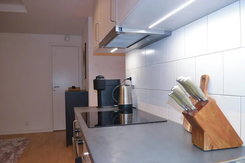 1br-stockholmstay-wifi-tv - Image 1