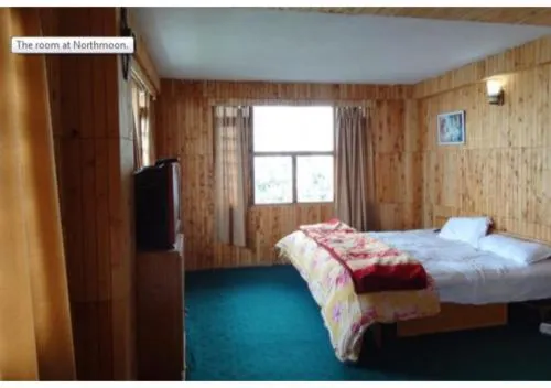 Mountain View Balcony rooms on main road Shimla - Image 1