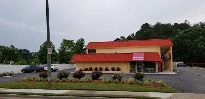 Economy Inn and Suites - Image 1