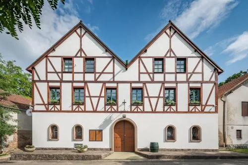 Vinařství Vrátil - penzion - Image 1