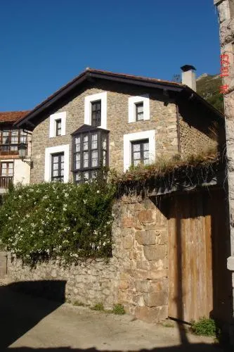 Casa Colonial En Alevia - Image 1