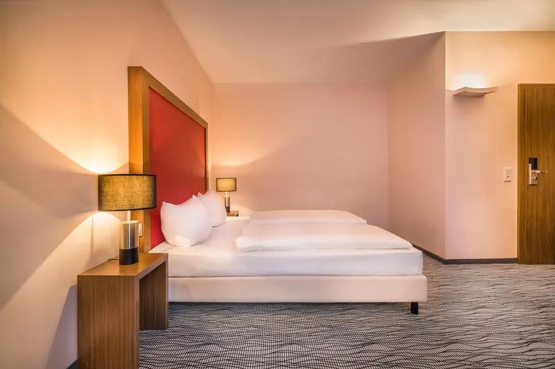 Novum Hotel Dresden Airport - Image 1