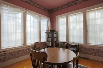 The Hinson House Bed & Breakfast - Image 1