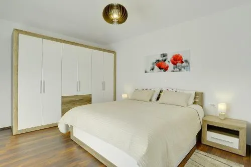 Villa Cristalines - Image 1