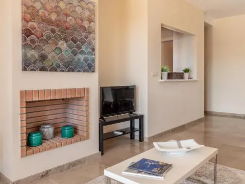 2270-Amazing new 2 bedrooms with furnished terrace - Image 1