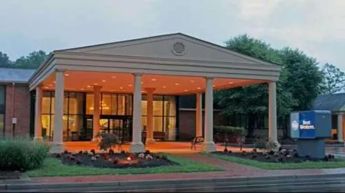 Best Western Williamsburg Hotel Historic District - Image 1