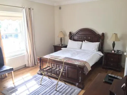 Maher's B&B - Image 1