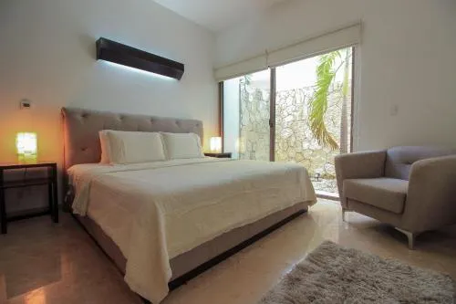 Private Studio with a Luxury Feel Living in Bahia Principe - Image 1