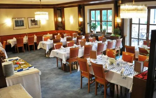 Hotel Tolzer Hof - Image 1