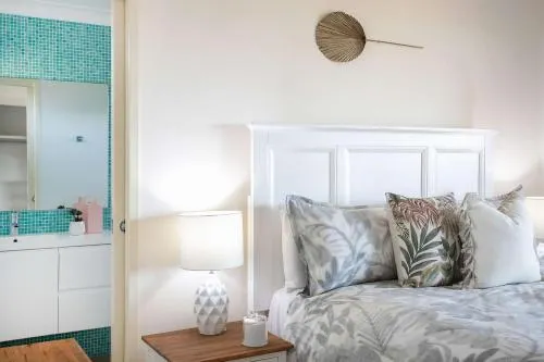 Surfers Beach House - Image 1