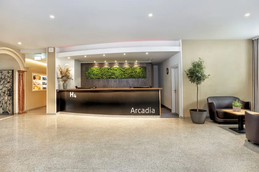 H4 Hotel Arcadia Locarno - Image 1