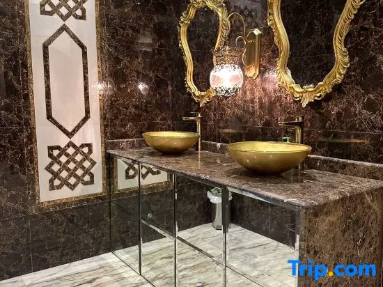 Huaxin Hotel - Image 1