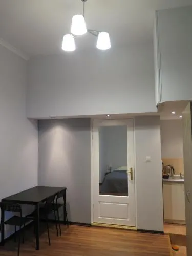 Boomerang Apartments - Image 1