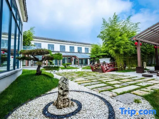 Ningyang Fusheng College - Image 1