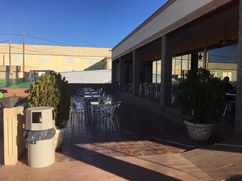 Hostal Venta Del Peral - Image 1
