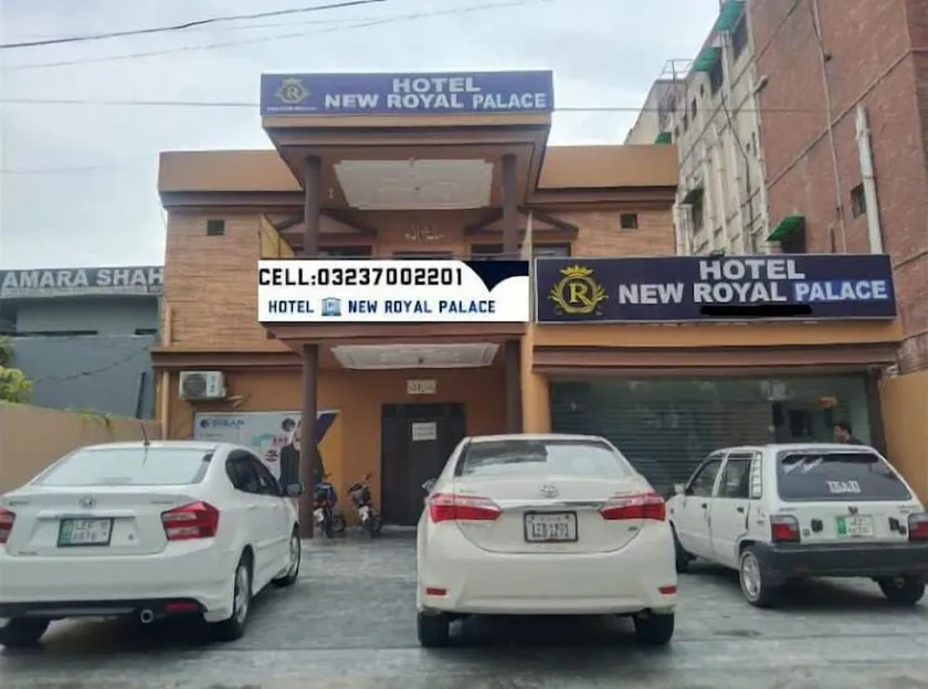 Hotel New Royal Palace - Image 1
