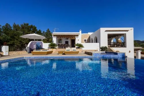 Villa Almond - Image 1