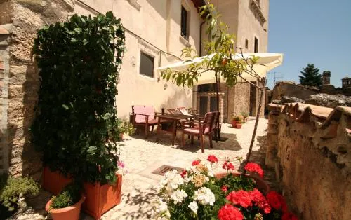 Sotto Il Castello - Image 1
