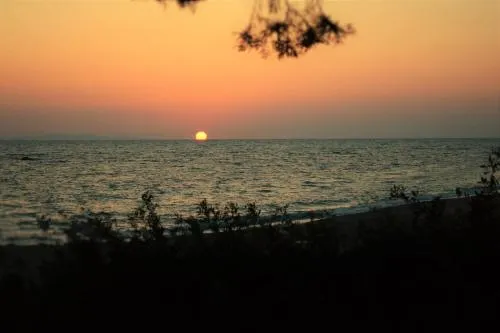 Right next to the sea 2 - Image 1