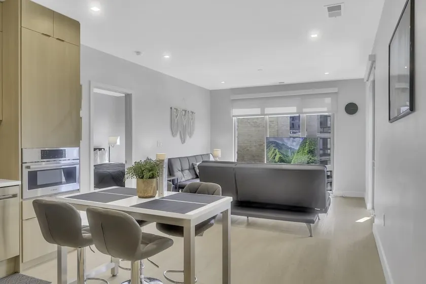 1br Logan Circle Furnished Apartment 1 Bedroom Apts by RedAwning - Image 1
