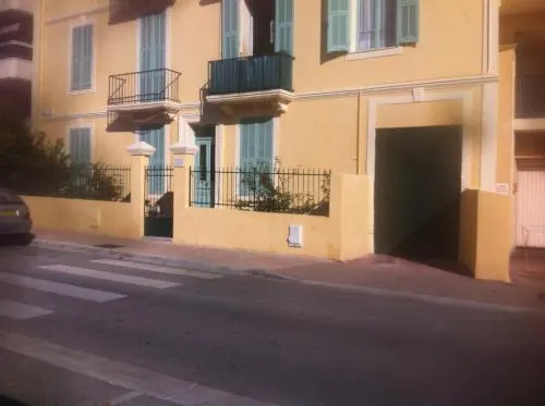 La Maison Au Soleil - Image 1
