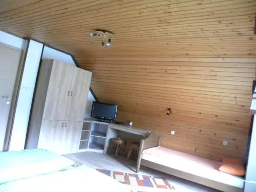 Apartma Cvetek, Srednja vas 133 - Image 1