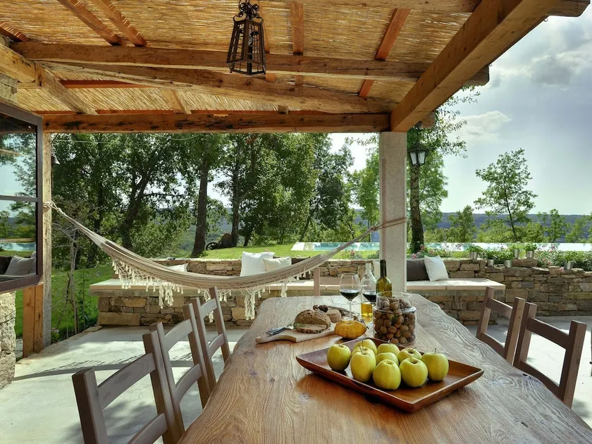 Magnificent Villa In Groznjan With High-End Kitchen & Pool - Image 1