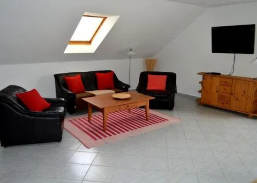 Peaceful Apartment in Bohemian With Private Terrace - Image 1