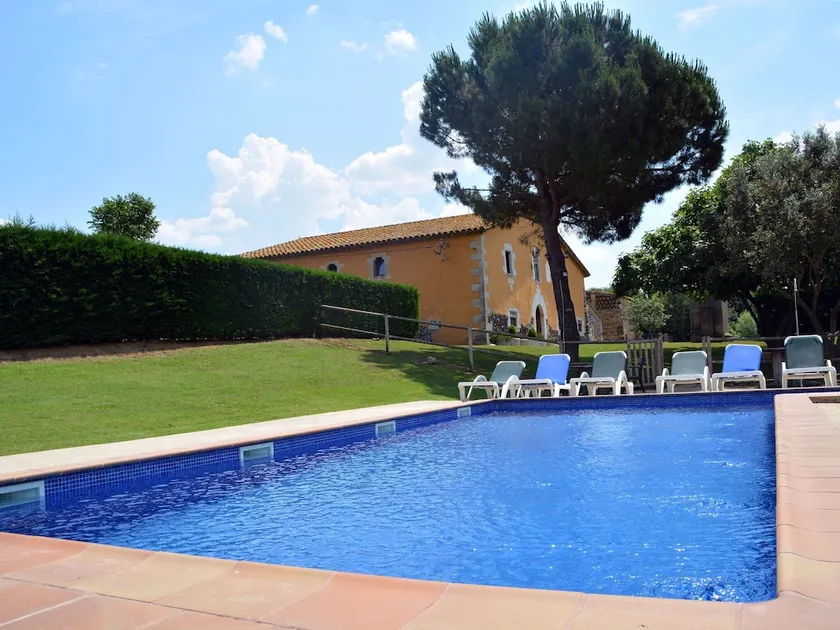 Vibranr Holiday Home In Aiguaviva With Swimming Pool - Image 1