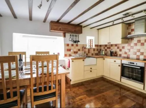 Church Gate Cottage - Image 1