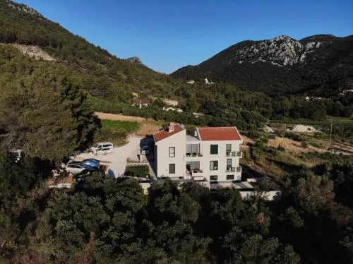 Vila Skrivena - Image 1