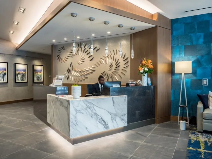 Global Luxury Suites at Woodmont Triangle South - Image 1
