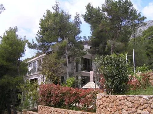 Apartments Villa Ypsilon - Image 1