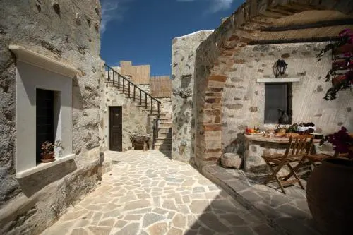 Halaros Castle - Image 1