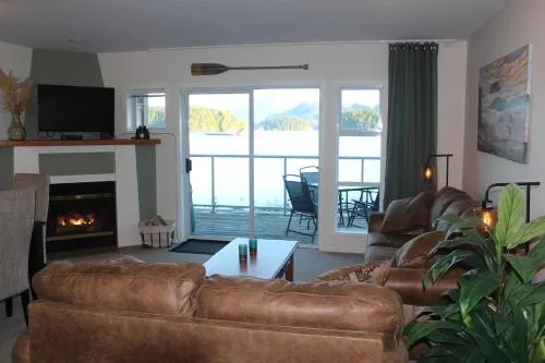 Harbour House - Image 1