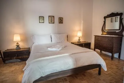L'Auberge De La Rive Gauche - Image 1