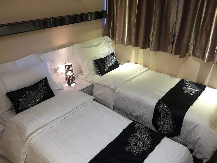 Galaxy Hotel Causeway Bay - Image 1
