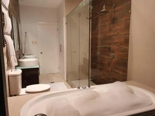 Sanctuary Hill Retreat - Image 1