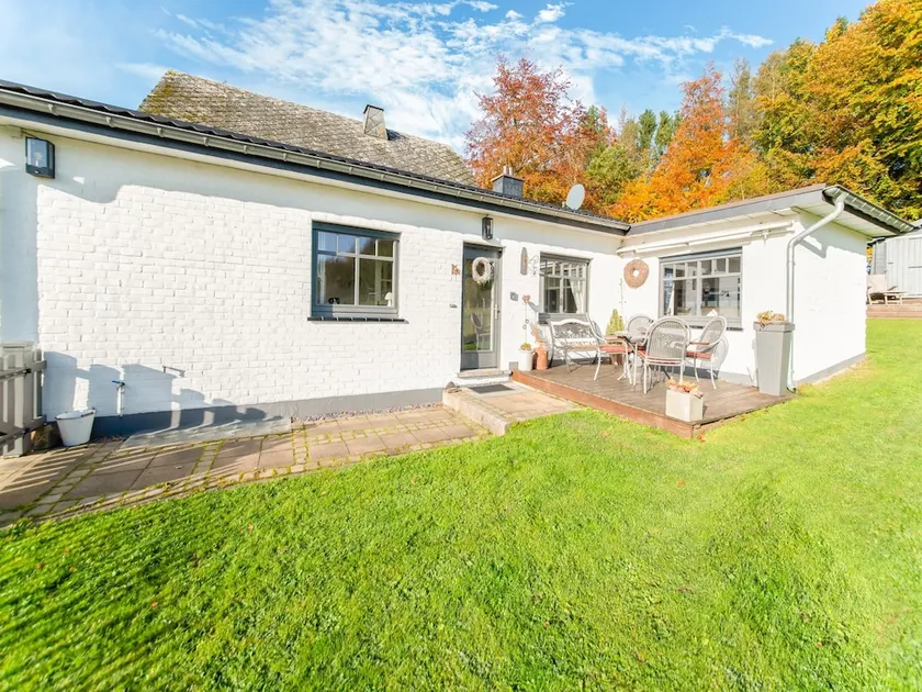 Charming House With Sauna, Jacuzzi in Bullange - Image 1