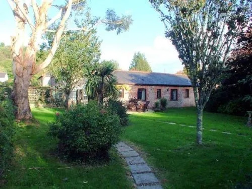 Holiday Home The Chestnuts - Image 1