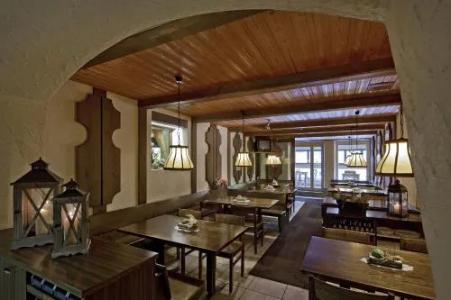 Hotel Restaurant Bergfreund - Image 1