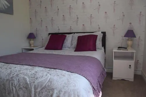 Orchard Grove B&B - Image 1