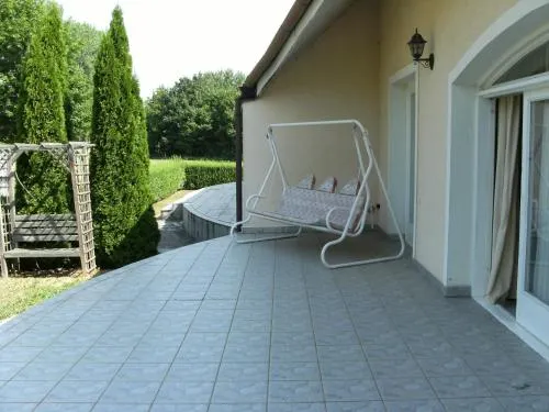 Golf in Hungary Apartman - Image 1