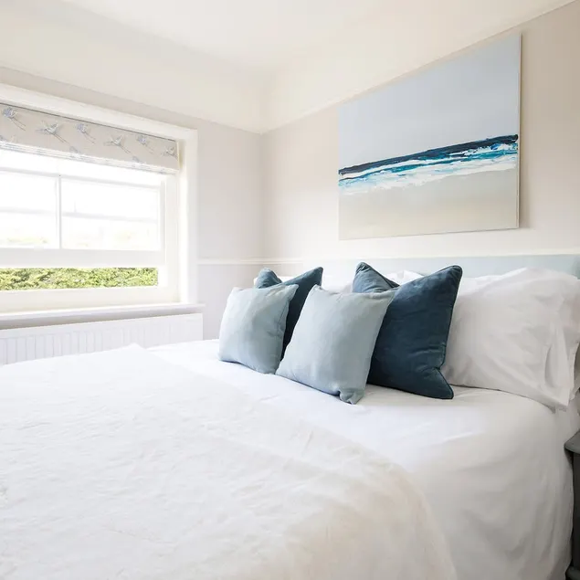 Stocker - King Room in Gastro Pub West Wittering - Image 1