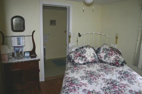Auld Farm Inn B&B - Image 1