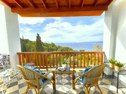 Casa Bianca Elegant House Near Beach - Image 1