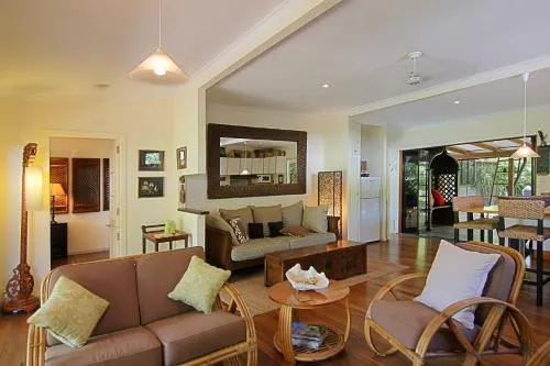 Byron Bay Accom 28 Childe Street, Byron Bay - Banaba - Image 1