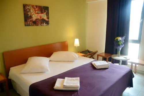 Hotel Cochet - Image 1