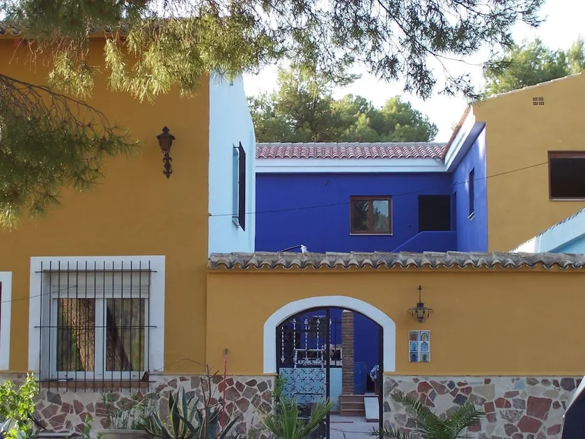 La Puerta Del Agua - Image 1