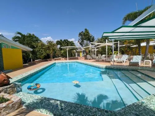 Casa Amarilla - Image 1